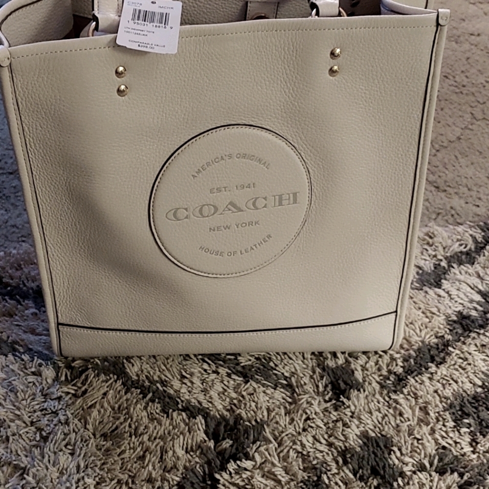 Brand new never used Coach purse